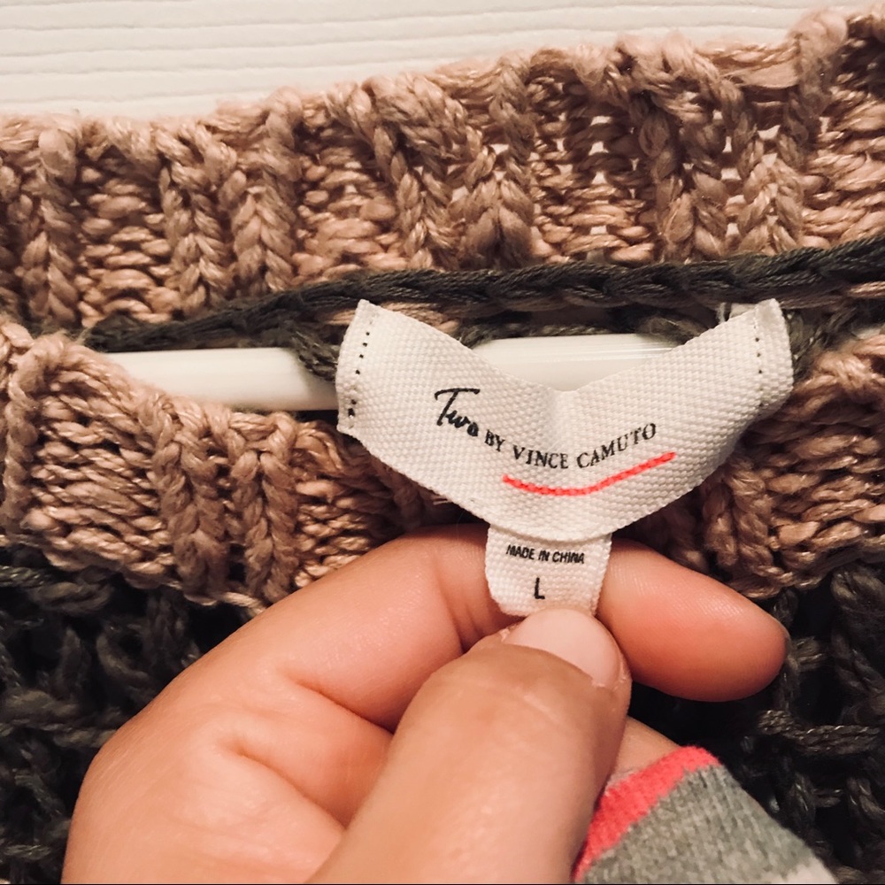 Vince Camuto Sweater - Picture 2 of 3